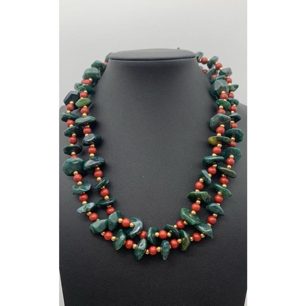 VIntage Dauplaise Gold Tone Green & Red Stone & Acrylic Beaded Chip Necklace‎